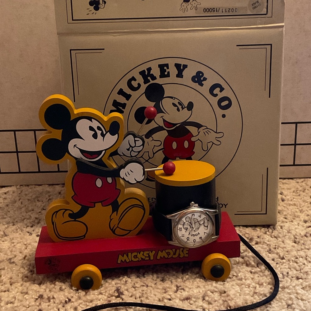 Mickey Mouse collectors Watch and wood toy - Picture 3 of 6